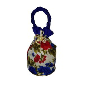 Разноцветная шёлковая сумочка-мешочек, украшенная печатным рисунком