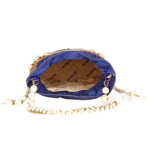 Золотая шёлковая сумочка-мешочек, украшенная вышивкой со стразами, бисером
