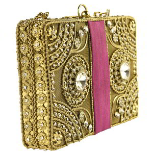 Розовая шёлковая женская сумочка-клатч со стразами