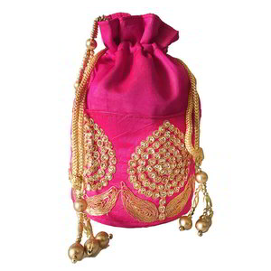 Розовая сумочка-мешочек из хлопка с шёлком, украшенная вышивкой с пайетками
