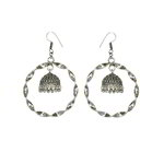 *Молочные, серебристые и золотые латунные индийские серьги с бисером