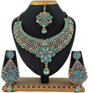 Молочные и золотые индийское украшение на шею со стразами