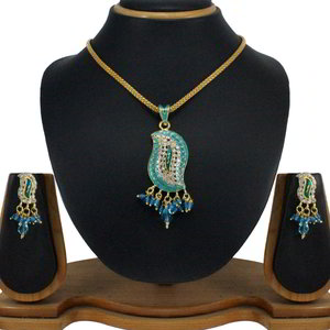 Синий латунный индийский кулон на шею со стразами