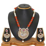 *Оранжевое и золотое индийское украшение на шею со стразами, бисером, перламутровыми бусинками