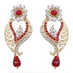 *Молочные индийские серьги со стразами