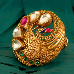 Золотое женское индийское кольцо из латуни с искусственными камнями