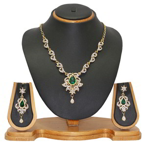 Позолоченное индийское колье с прозрачными и зелёными стразами + серьги
