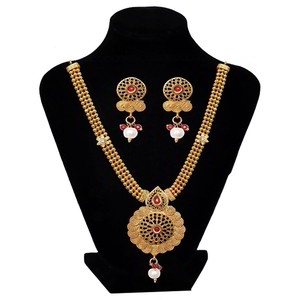 Бордовое, золотое и красное индийское украшение на шею с бисером