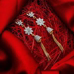 *Серебристые и золотые индийские серьги со стразами