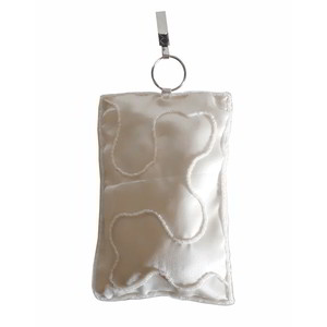 Молочная шёлковая сумочка-мешочек с бисером, бусинками