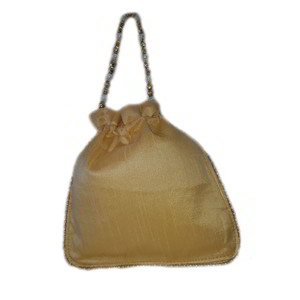 Бежевая и коричневая шёлковая сумочка-мешочек, украшенная вышивкой с пайетками