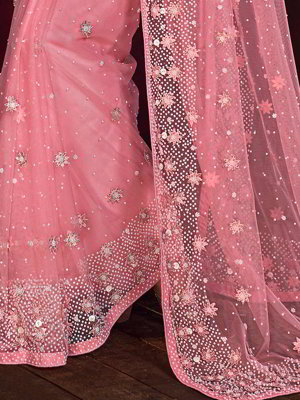 Розовое индийское сари из фатина