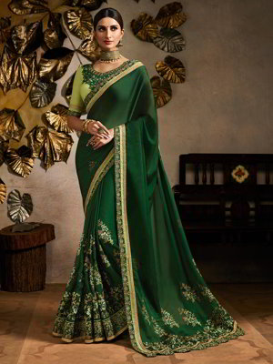 Зелёное индийское сари, украшенное вышивкой