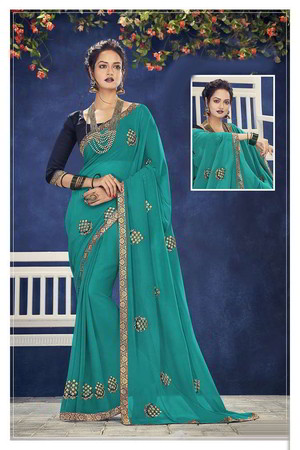 Зелёное шифоновое индийское сари, украшенное вышивкой люрексом с стразами