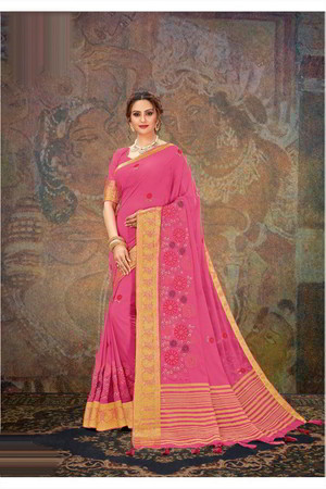 Розовое индийское сари из шифона