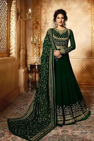 Зелёное длинное платье / анаркали / костюм из креп-жоржета, украшенное вышивкой