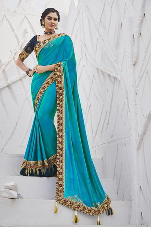Голубое индийское сари из креп-жоржета и атласа, украшенное вышивкой