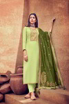 Фисташковое индийское платье / костюм, с рукавами три четверти, украшенное вышивкой