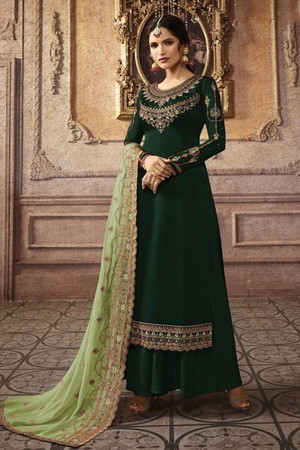 Зелёное платье / костюм из креп-жоржета, украшенное вышивкой
