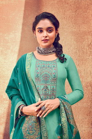 Бирюзовое индийское платье / костюм, с рукавами три четверти, украшенное вышивкой
