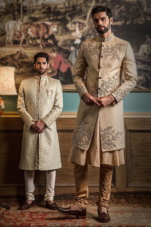 Золотистый национальный индийский свадебный мужской костюм