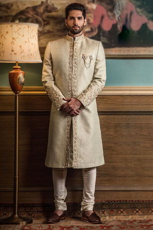 Белый национальный индийский свадебный мужской костюм