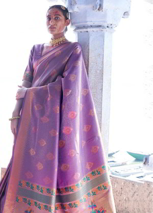 Фиолетовое шёлковое индийское сари