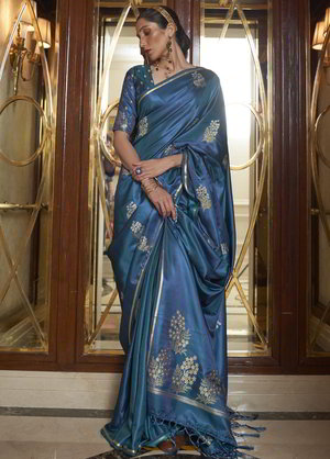 Сине-зелёное и синее индийское сари из шёлкового атласа, украшенное вышивкой люрексом