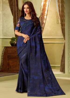 Тёмно-синее шёлковое индийское сари, украшенное вышивкой люрексом