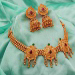 *Зелёное и золотое индийское украшение на шею со стразами