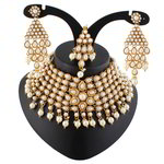 *Молочное и золотое индийское украшение на шею со стразами