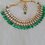 *Цвета меди, зелёное и золотое медное индийское украшение на шею с искусственными камнями