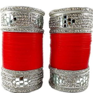 Бордовый, серебристый и красный индийский браслет с бисером
