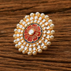 Позолоченное индийское кольцо с бусинками, стразами и цветной эмалью