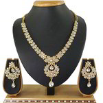 *Молочное, цвета меди и золотое индийское украшение на шею из меди со стразами