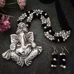 *Серебристое индийское украшение на шею с бисером