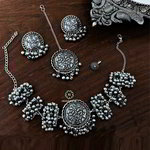 *Серебристое индийское украшение на шею с бисером