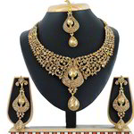 *Золотое медное индийское украшение на шею со стразами