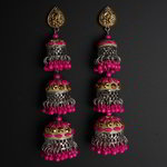 *Золотые и розовые индийские серьги с бисером