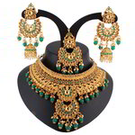 *Зелёное и золотое индийское украшение на шею со стразами, искусственными камнями