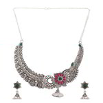 *Зелёное и золотое индийское украшение на шею со стразами