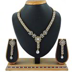 *Молочное и золотое индийское украшение на шею со стразами