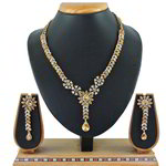 *Золотое индийское украшение на шею со стразами