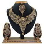 *Золотое индийское украшение на шею со стразами