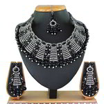 *Чёрное, золотое и серое индийское украшение на шею со стразами