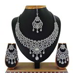 *Молочное и серебристое индийское украшение на шею со стразами