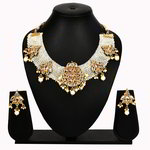 *Золотое индийское украшение на шею с искусственными камнями, перламутровыми бусинками