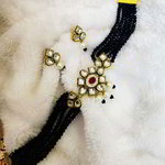 *Чёрное, золотое и серое латунное индийское украшение на шею с искусственными камнями