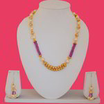 *Молочное, цвета меди и золотое медное индийское украшение на шею с стеклянными камушками, перламутровыми бусинками