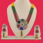 *Разноцветный, цвета меди и золотой индийский кулон на шею из меди с бисером, перламутровыми бусинками